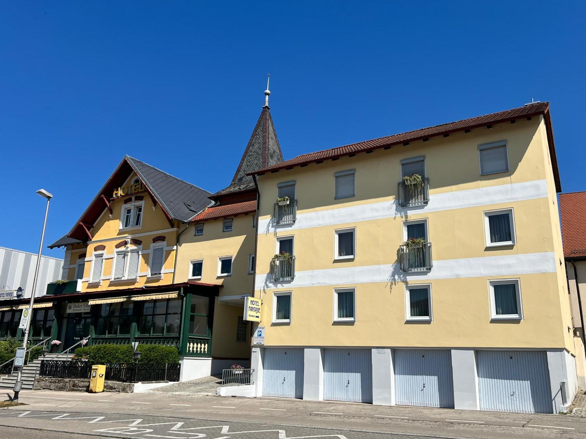 אנסבאך Hotel Fantasie מראה חיצוני תמונה