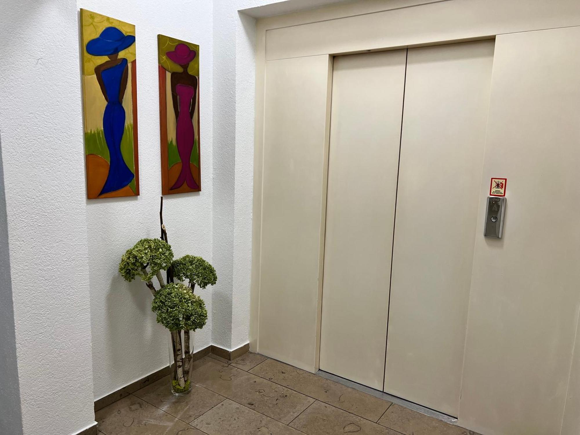 אנסבאך Hotel Fantasie מראה חיצוני תמונה